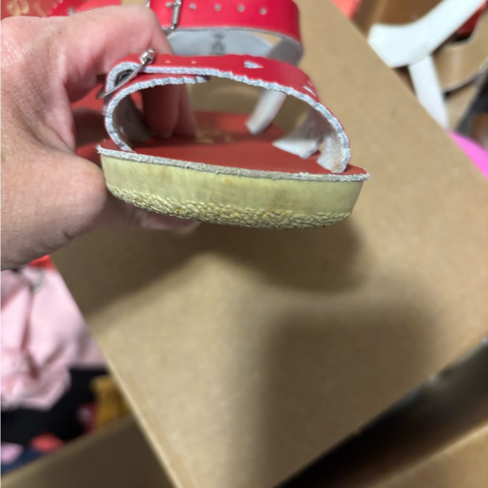 Red with Adjustable Straps - Picture 5 of 7